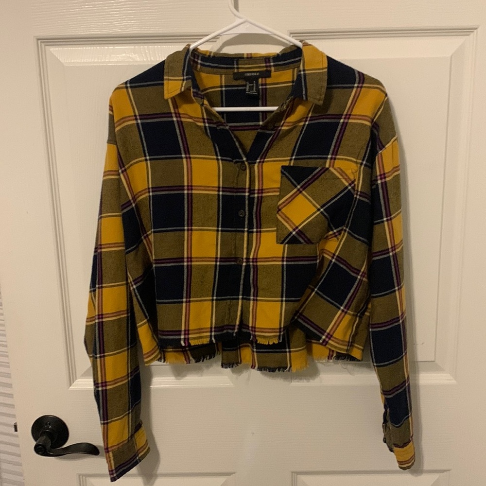 Cropped yellow and navy blue flannel